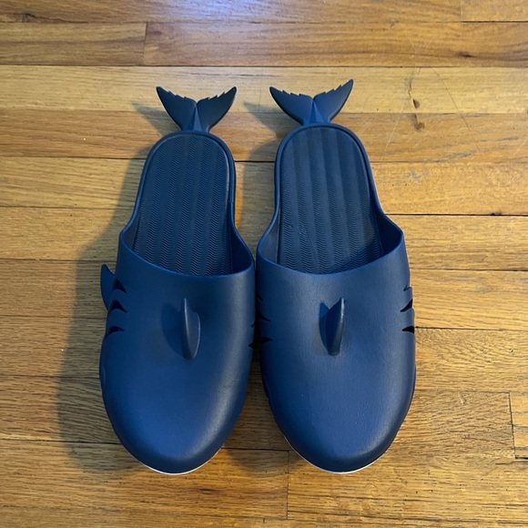 Men’s shark slip-on shoes - Picture 2 of 7